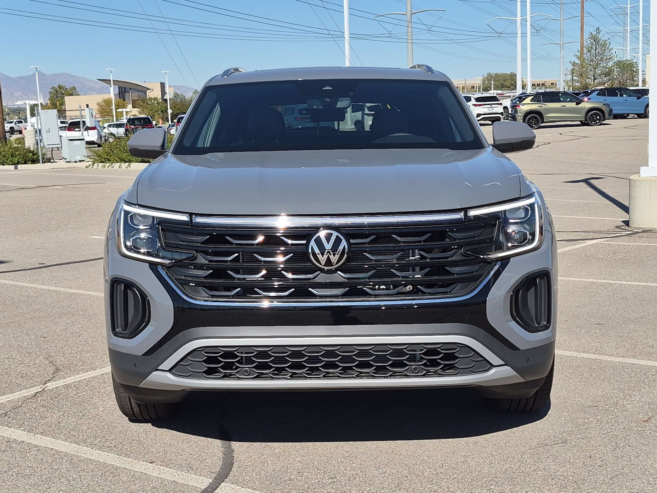 New 2026 Pure Gray Volkswagen 2.0T SE w/Technology image 9