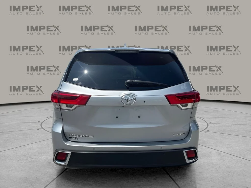 Used 2019 Silver Toyota Limited Platinum image 4