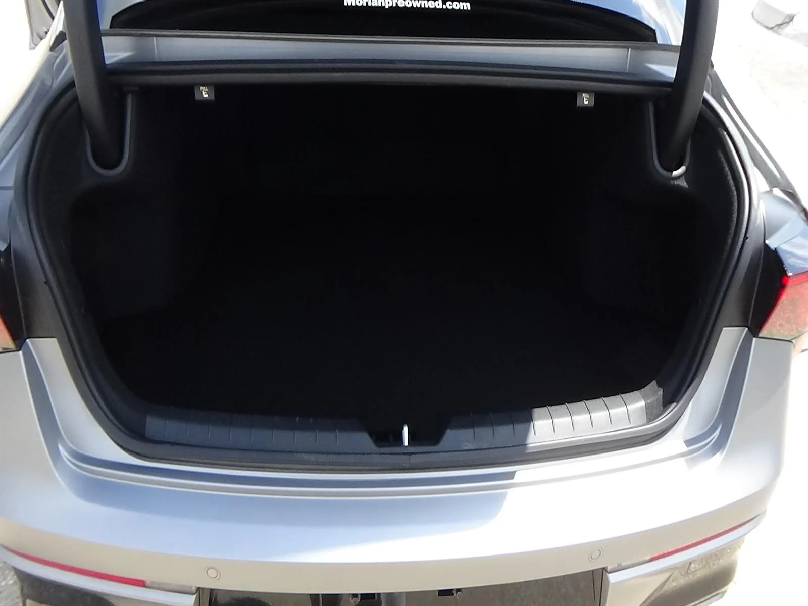 Used 2025 Steel Matte Gray (klm) Kia GT-Line image 12