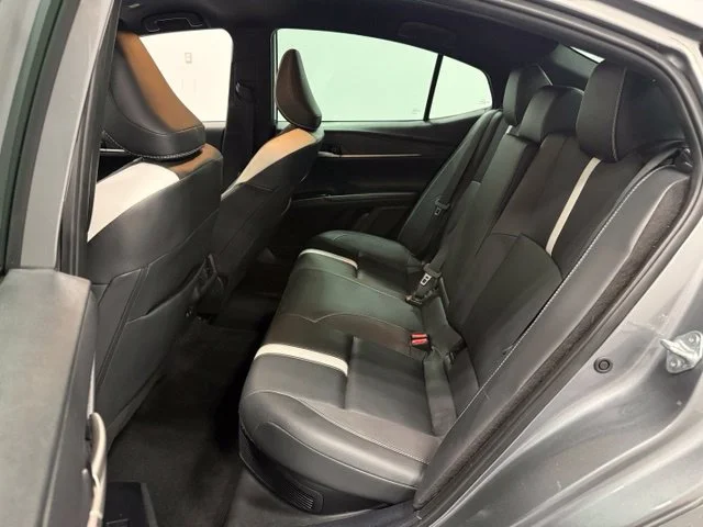 Used 2025  Toyota SE image 32