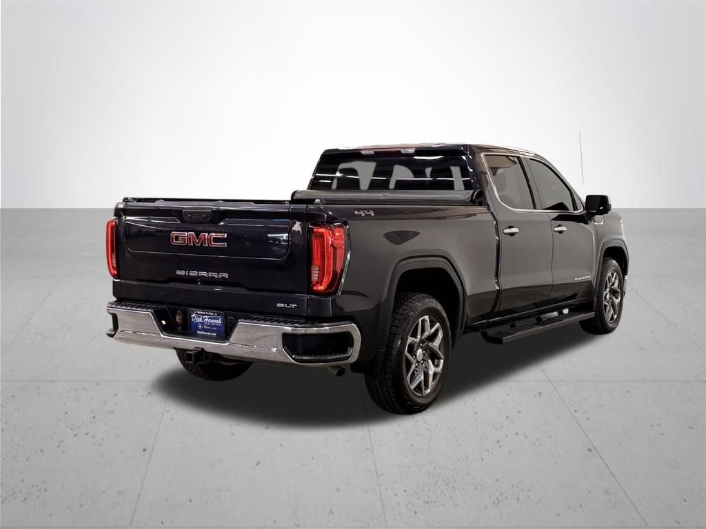 Used 2022 Titanium GMC SLT image 10