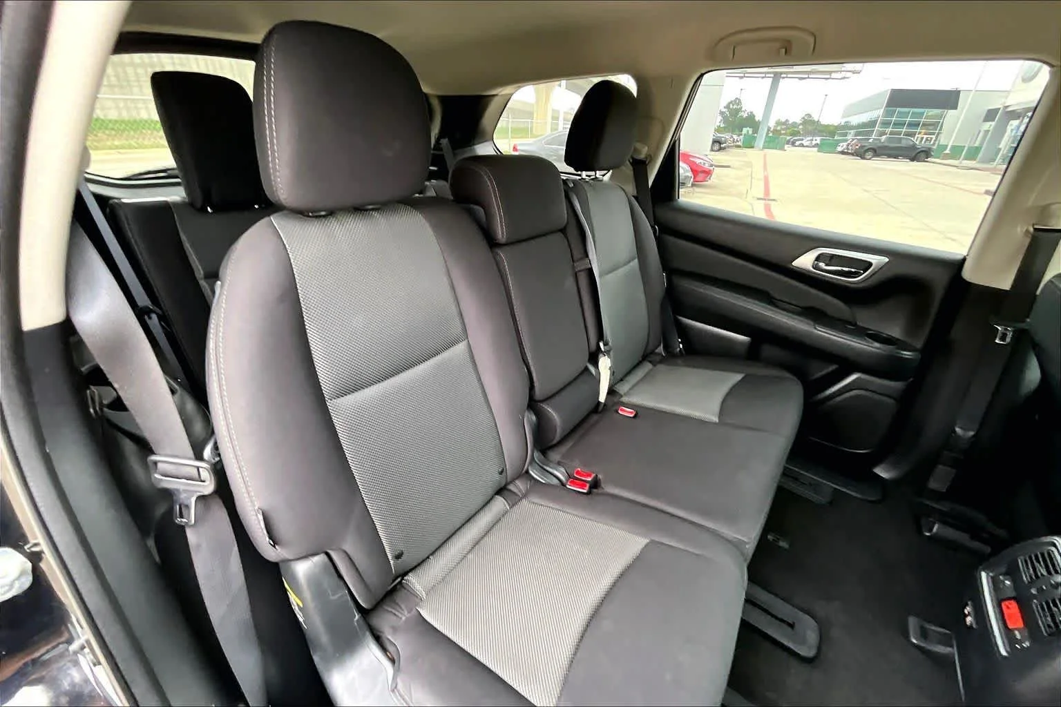 Used 2020 Magnetic Black Pearl Nissan S image 18
