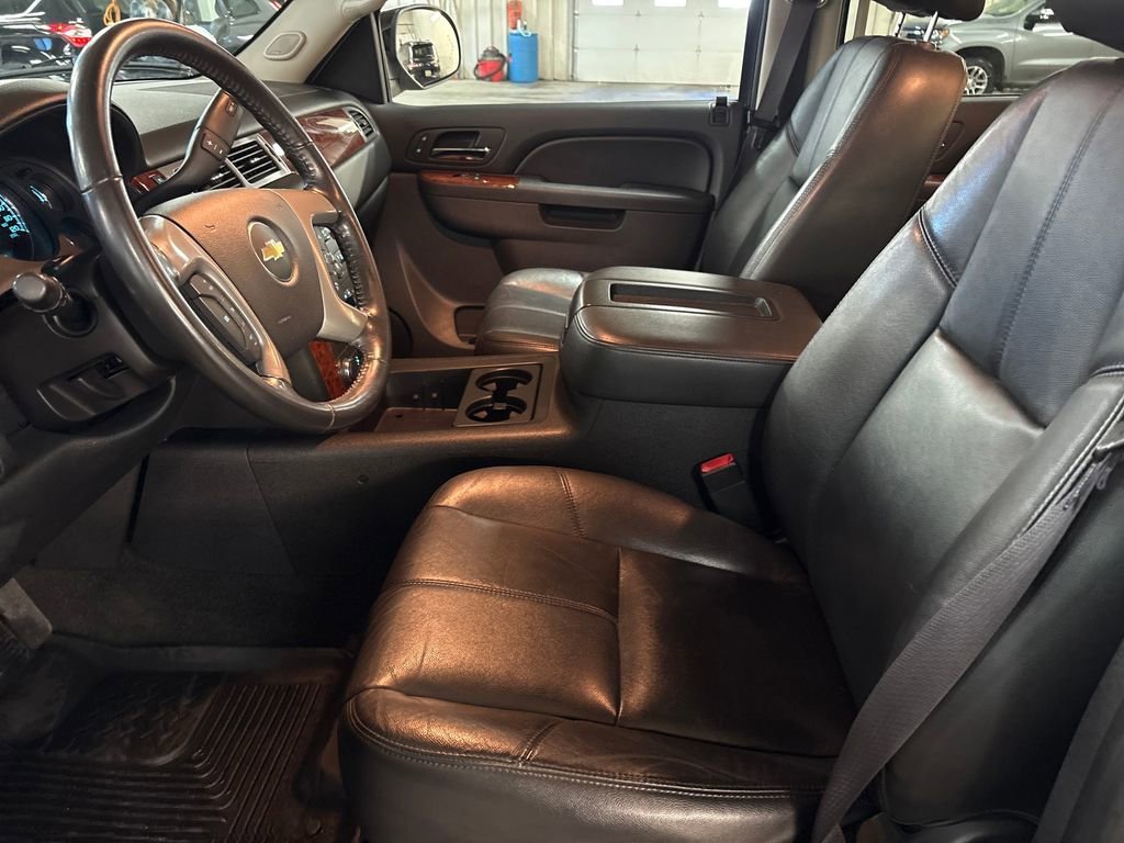 Used 2013 SILVER ICE METALLIC Chevrolet LT image 14