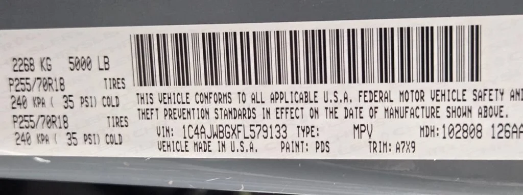 Used 2015 Anvil Clearcoat Jeep Sahara image 33