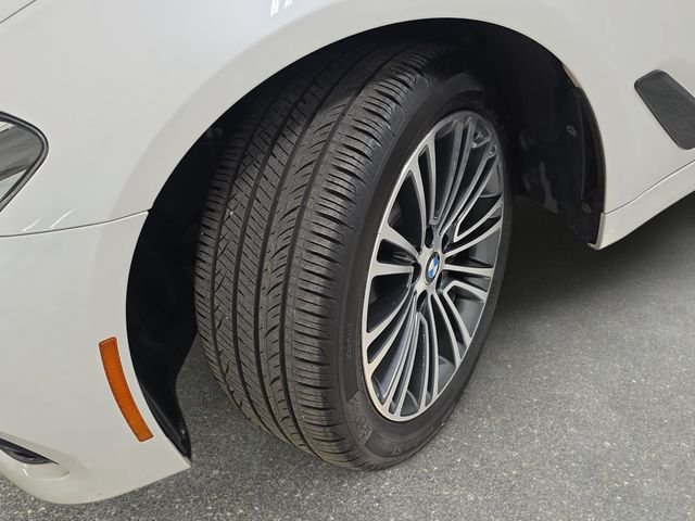 Used 2019 Mineral White Metallic BMW 540i xDrive image 30