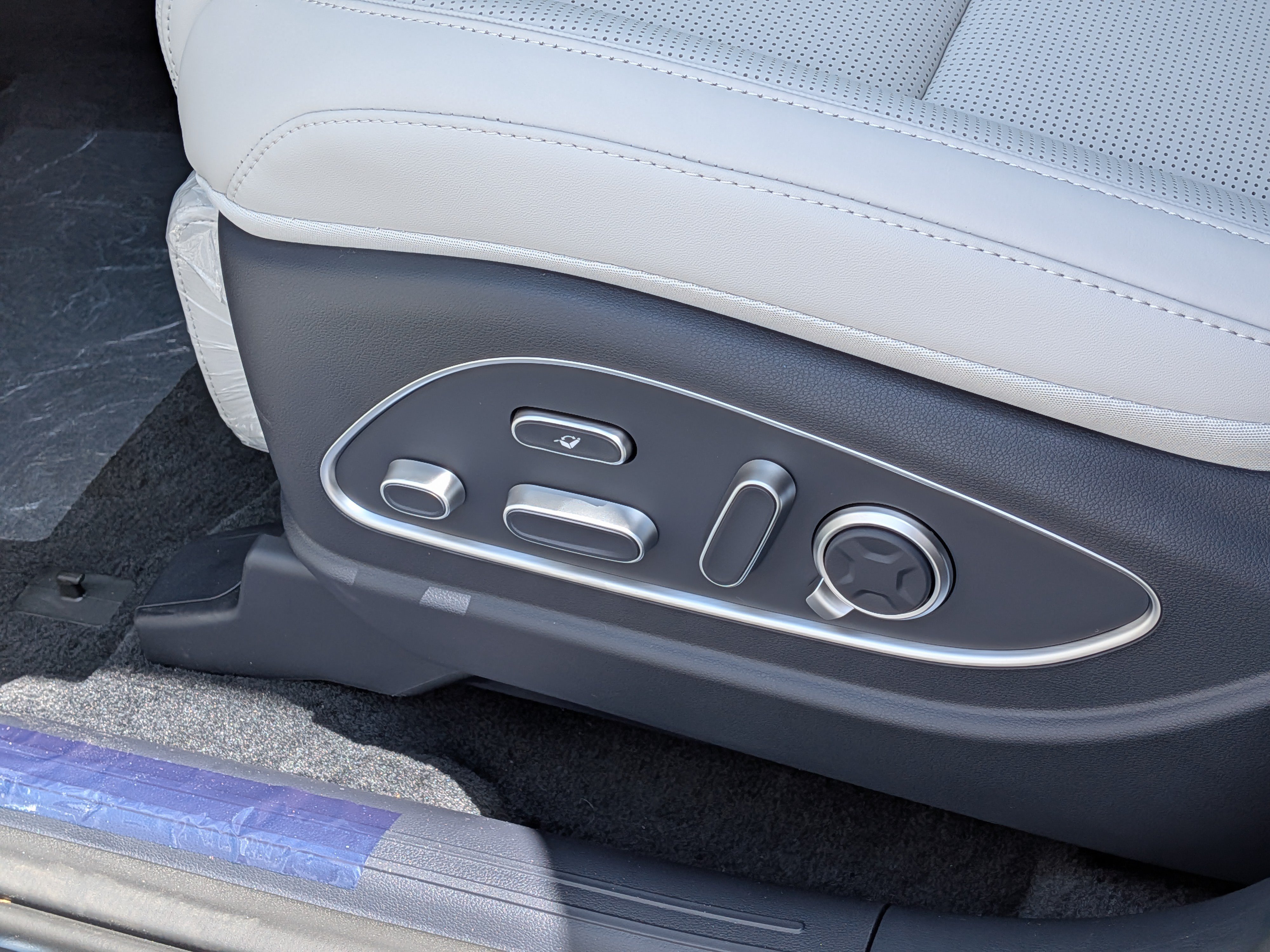 New 2026 Earthy Brass Matte Hyundai Calligraphy FWD image 50