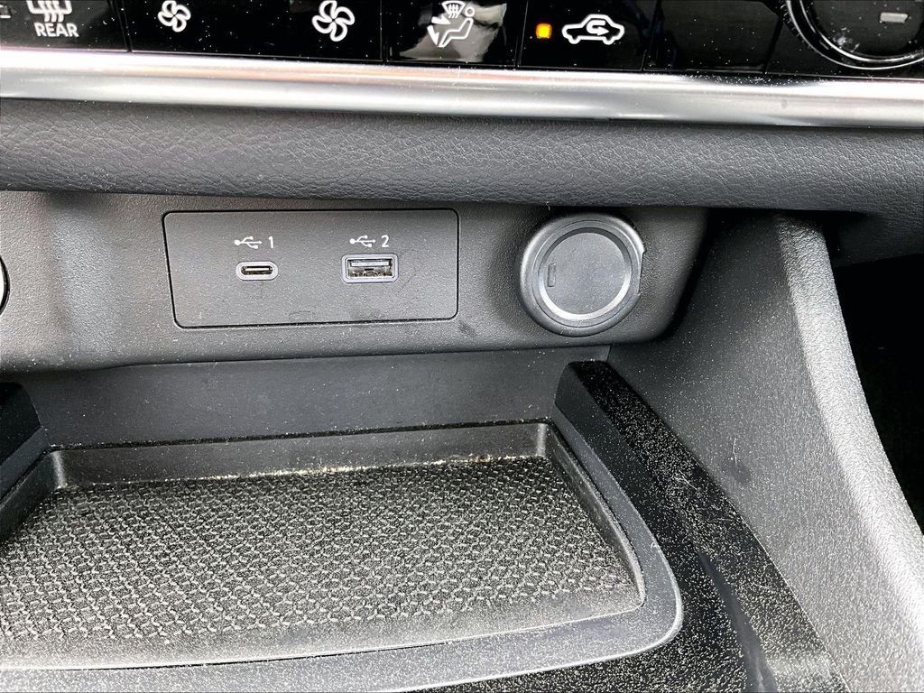 Used 2022 Black Nissan SV image 27