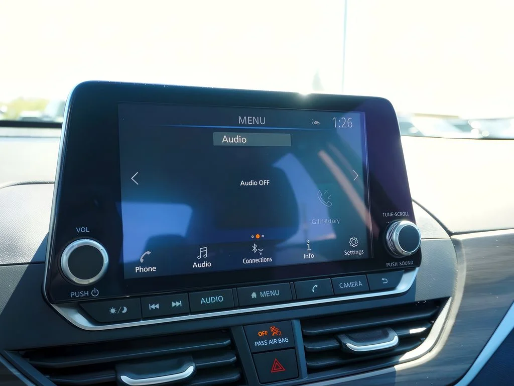 2025 Nissan Altima SV - Photo 28