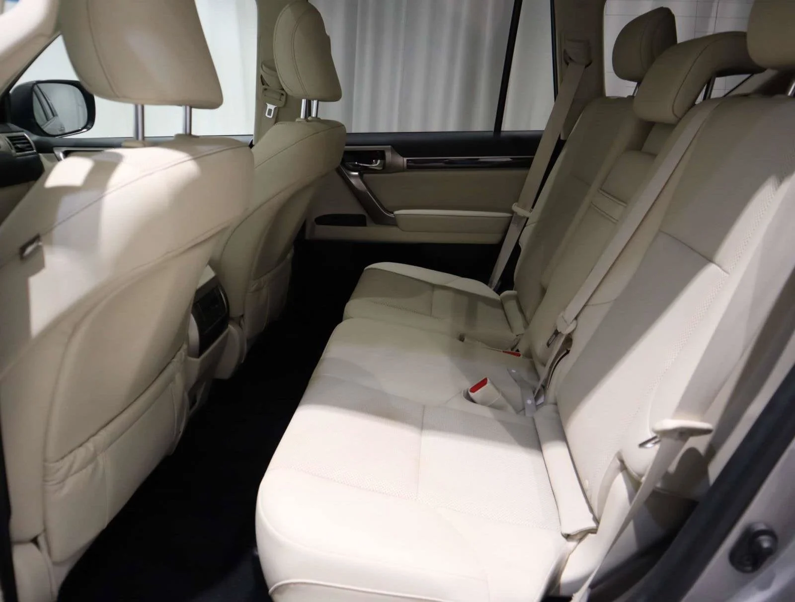 Used 2020 Silver Lexus GX 460 Premium image 14