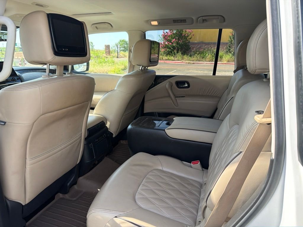 Used 2021 White Nissan Platinum image 11