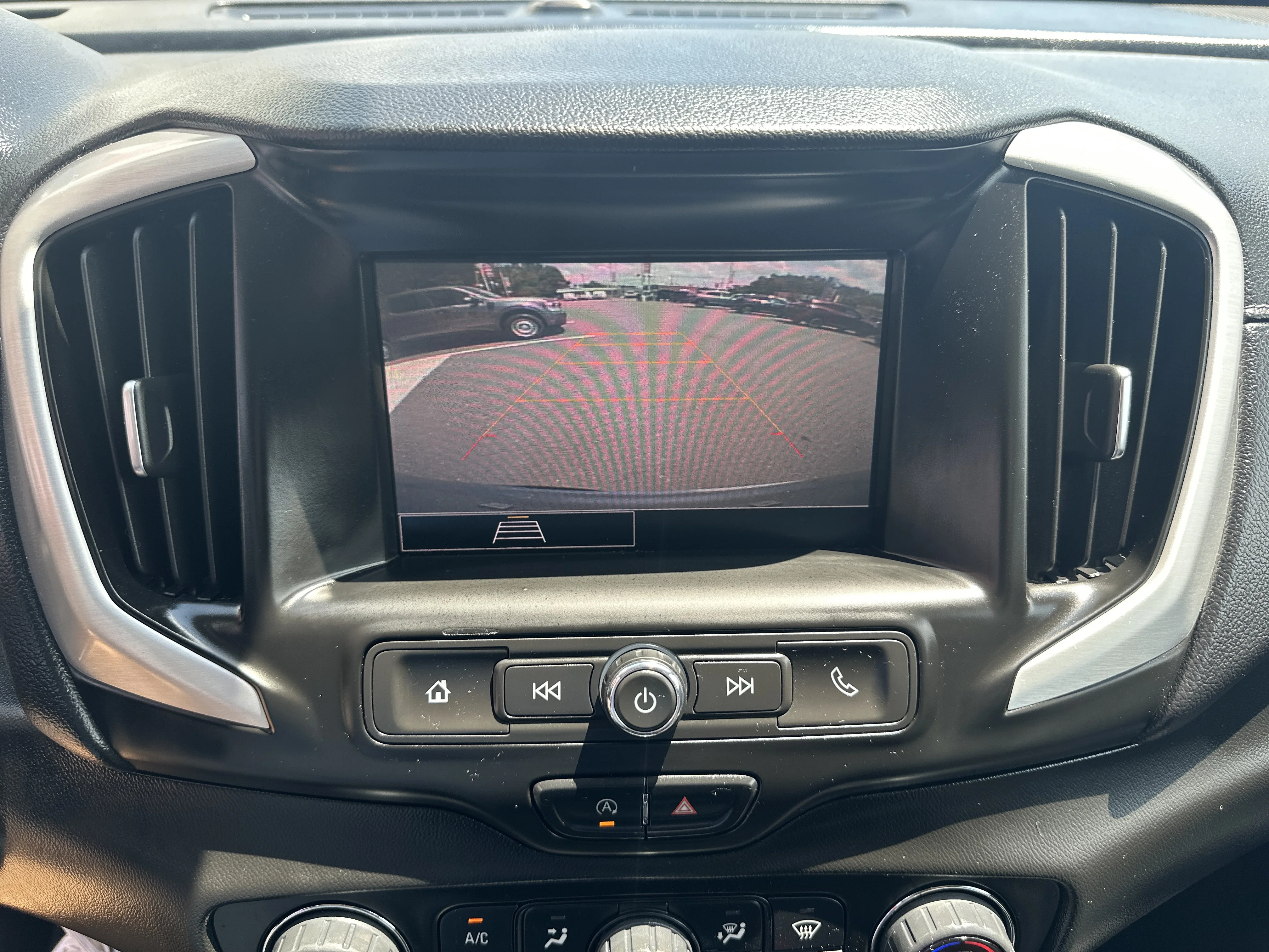 Used 2022 Quicksilver Metallic GMC SLE image 15