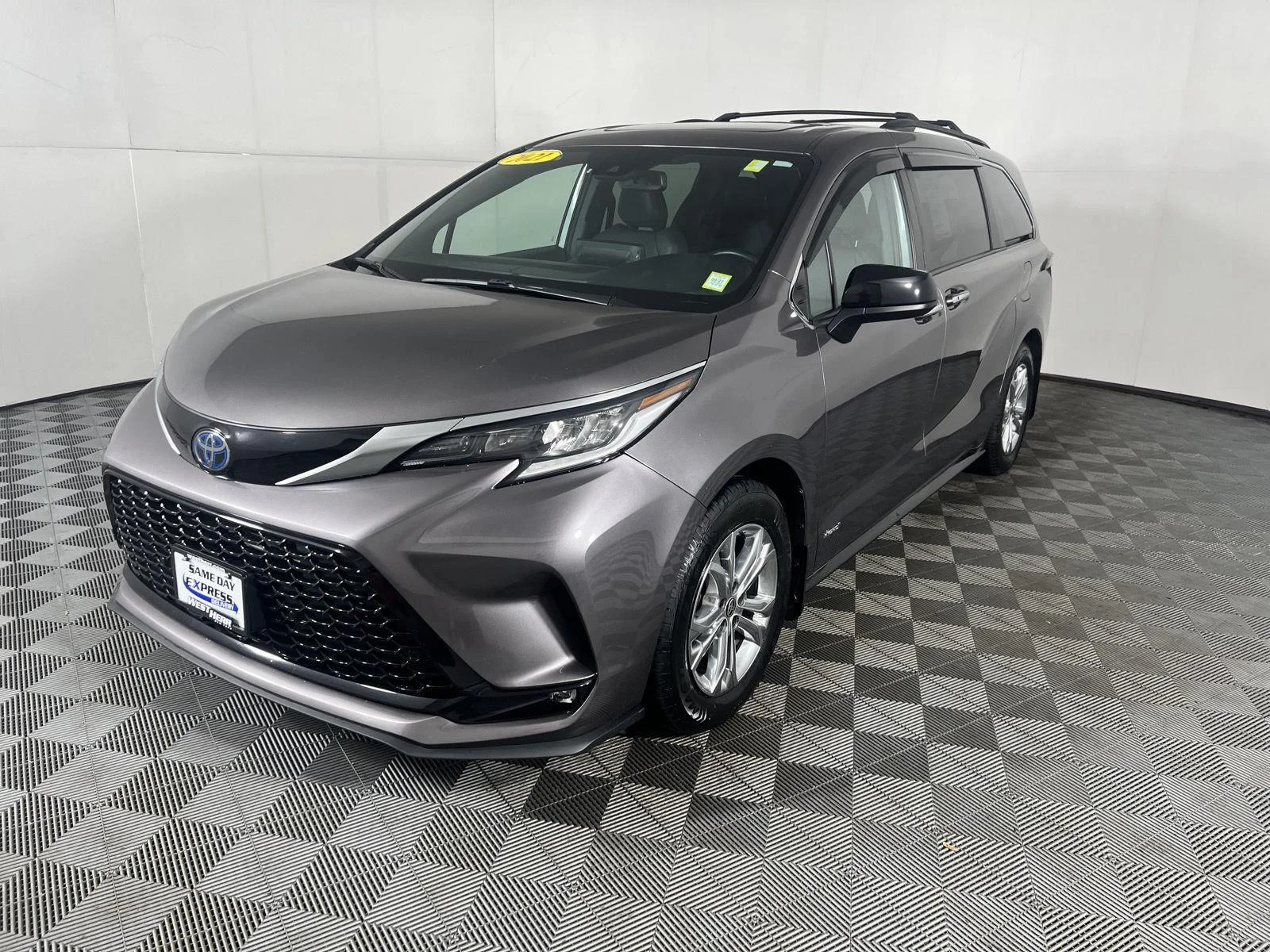 Used 2021 Predawn Gray Mica Toyota XSE image 16