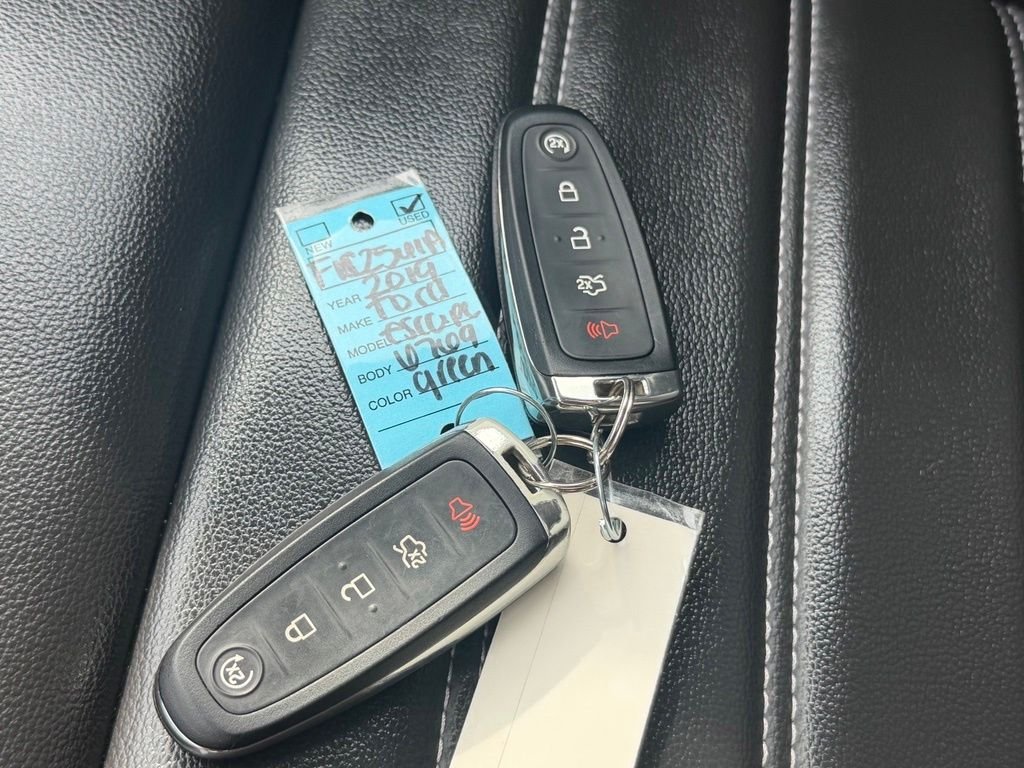 Certified Used 2019 Sea Green Ford SEL image 35