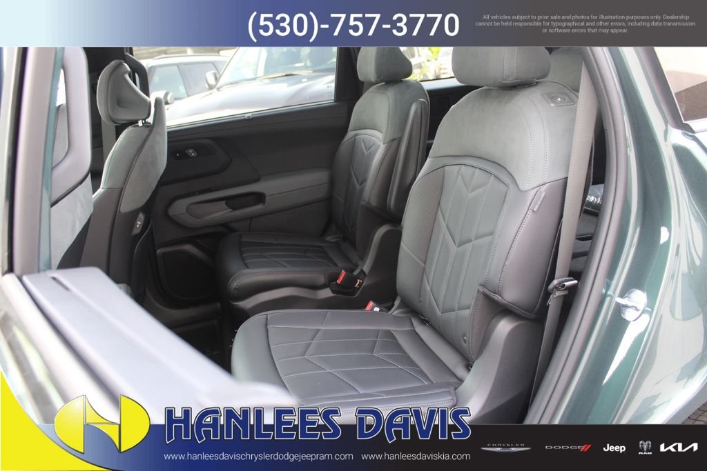New 2027 Black Jade Green Kia X-Line SX Prestige image 19