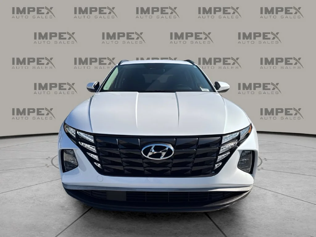Used 2024 White Hyundai SEL image 8