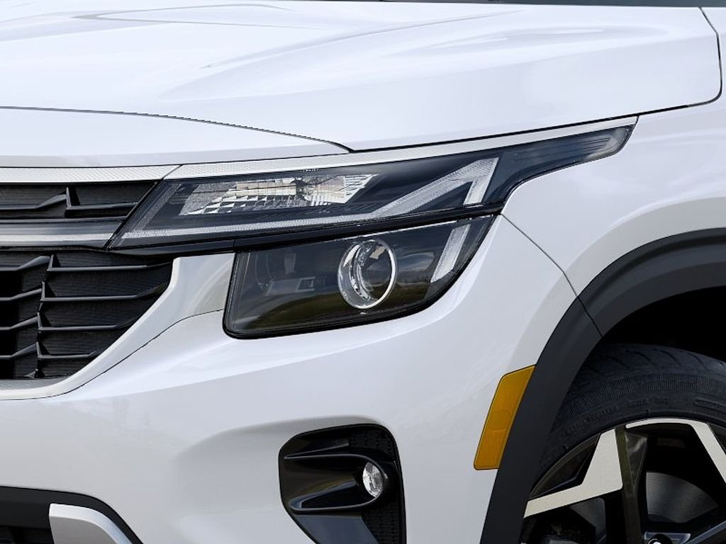 New 2026 Clear White / Black Roof Kia S image 10