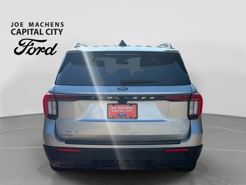 Used 2025 Silver Ford Active image 6