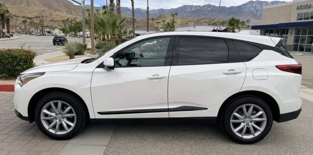 Used 2025 Platinum White Pearl Acura SH-AWD image 3