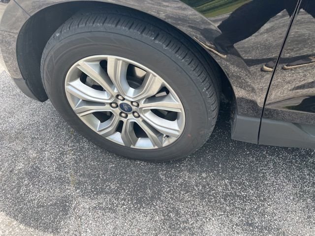 Used 2022 Black Ford Titanium image 13