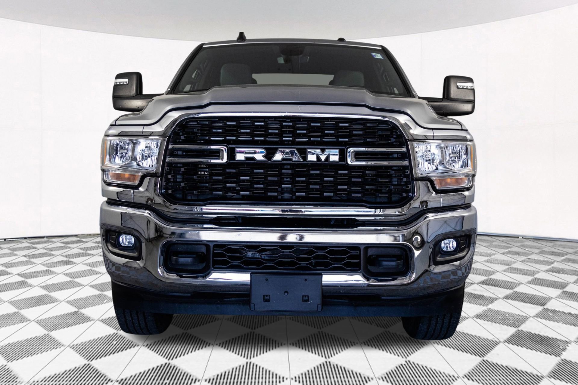 2024 RAM 2500 - Image 7