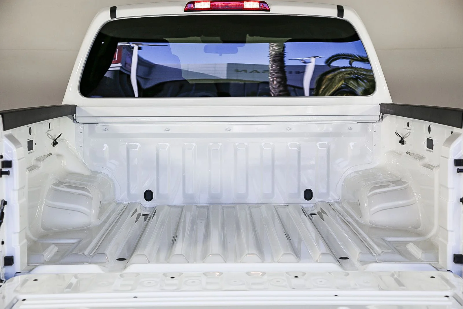 New 2025 White Nissan SV image 12