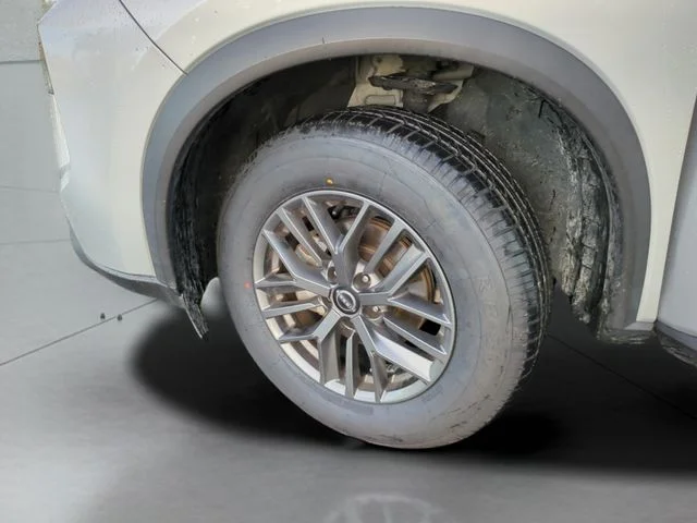 Used 2024 Silver Nissan S image 34