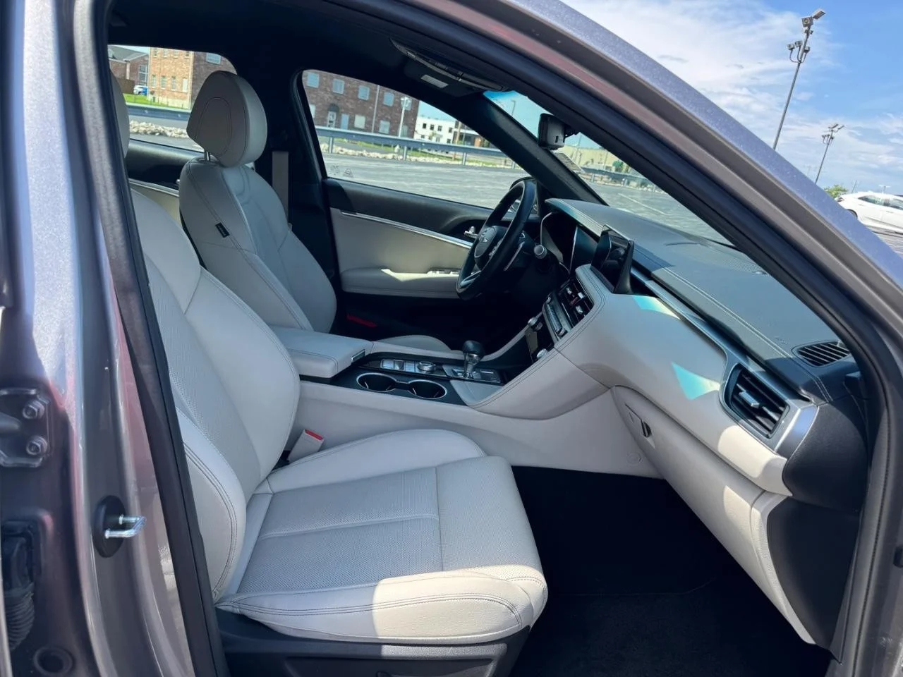 Used 2025 SAVILLE SILVER Genesis 2.5T Standard image 18