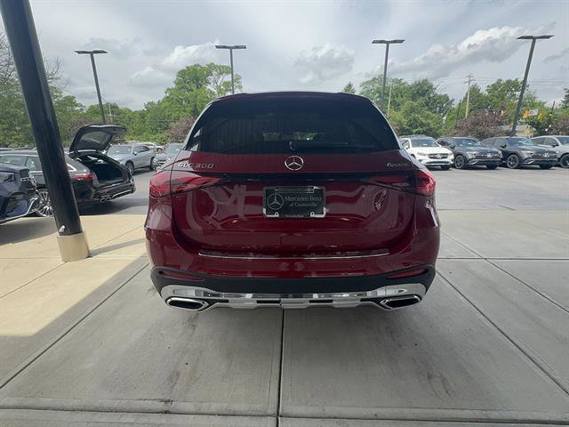New 2026 MANUFAKTUR Patagonia Red Metallic Mercedes-Benz AWD GLC 300 4MATIC® 4dr SUV image 19