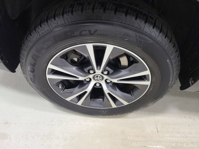 Certified Used 2019 Ooh La La Rouge Mica Toyota LE image 31