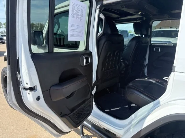Used 2020 White Jeep Rubicon image 34