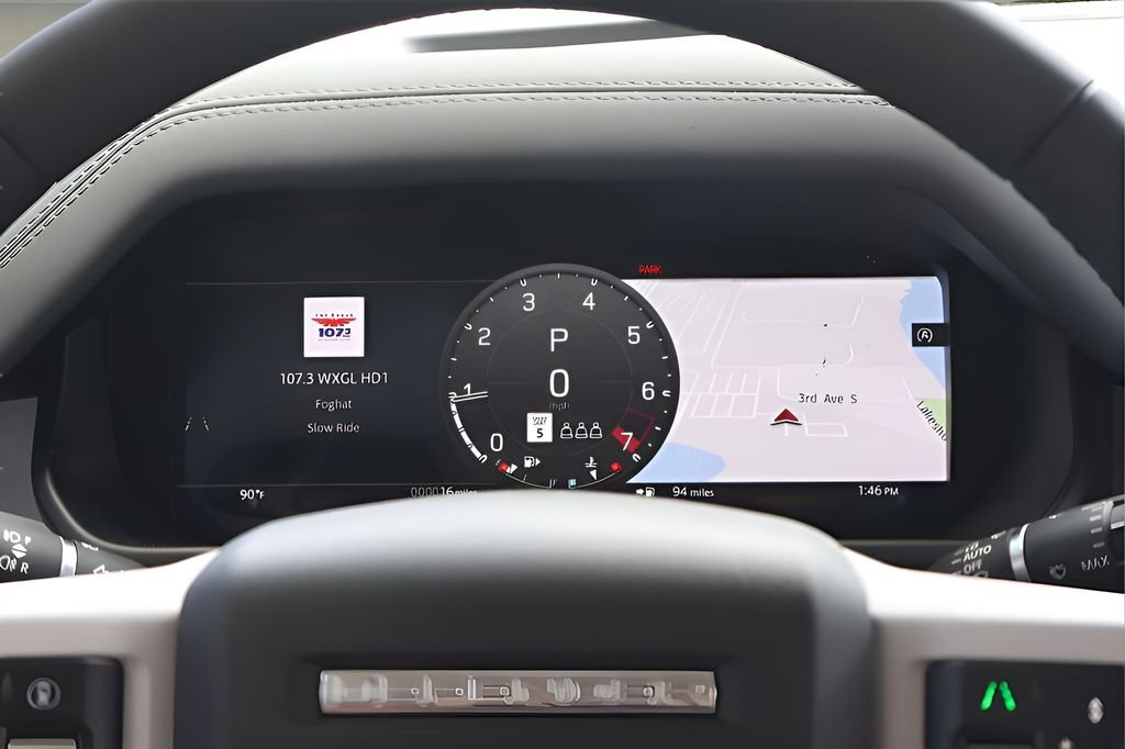 New 2026 Fuji White Land Rover X-Dynamic SE image 21