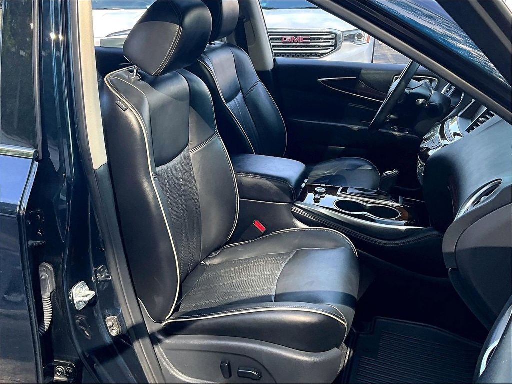 Used 2018 Blue INFINITI Base image 11