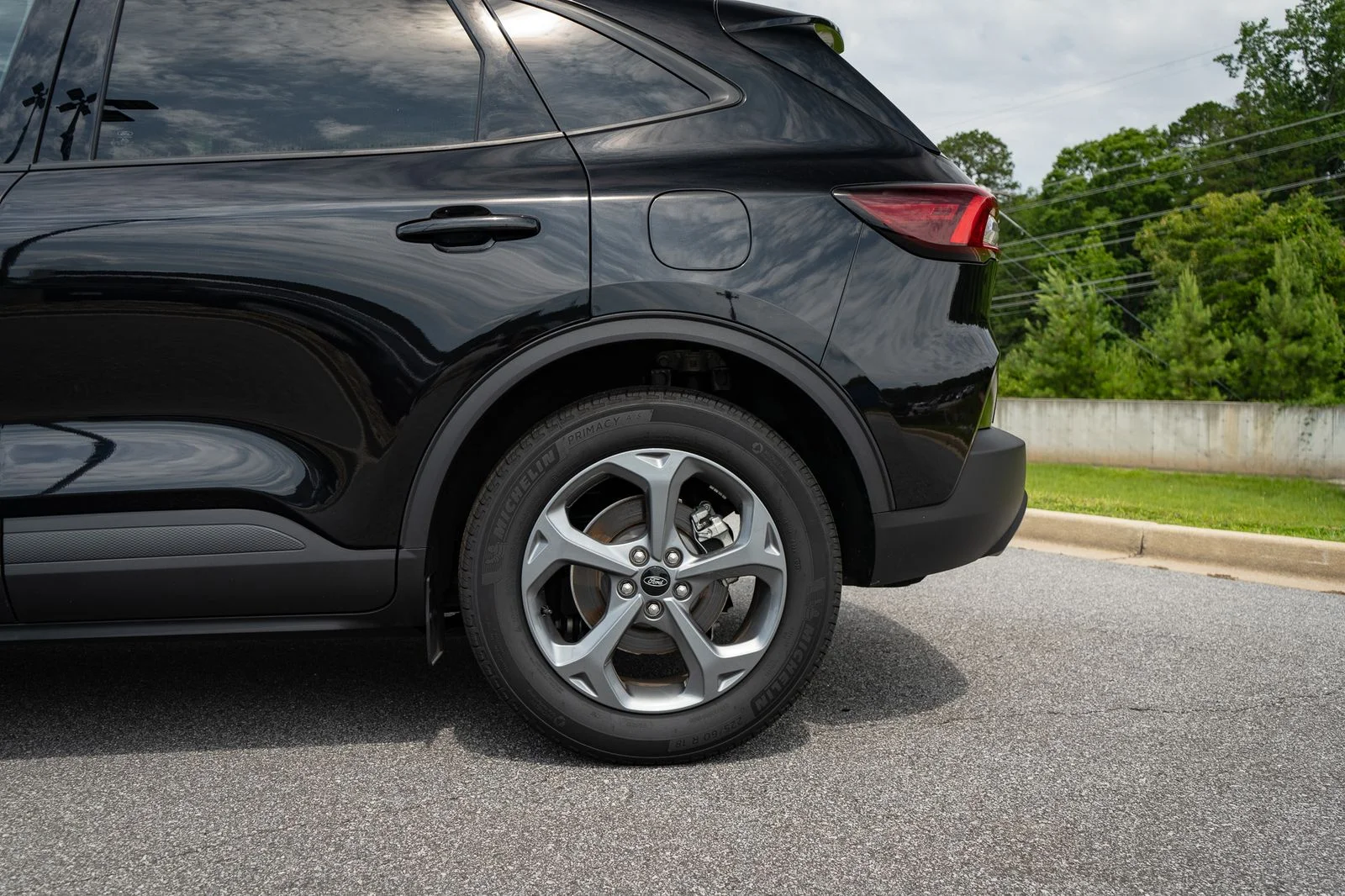 Used 2025 Black Metallic Ford ST-Line image 6