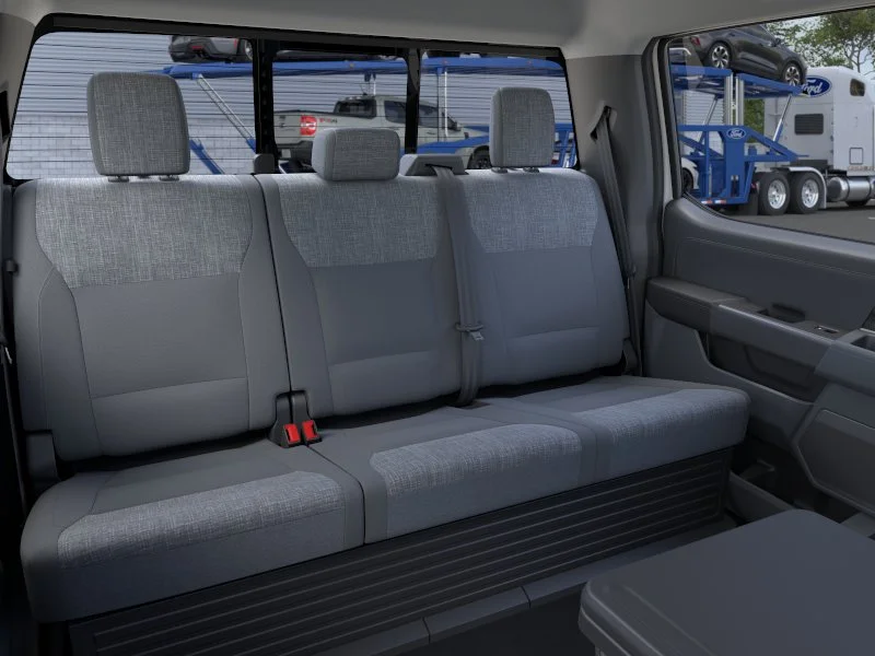 New 2026 Oxford White Ford F-350® XLT image 33