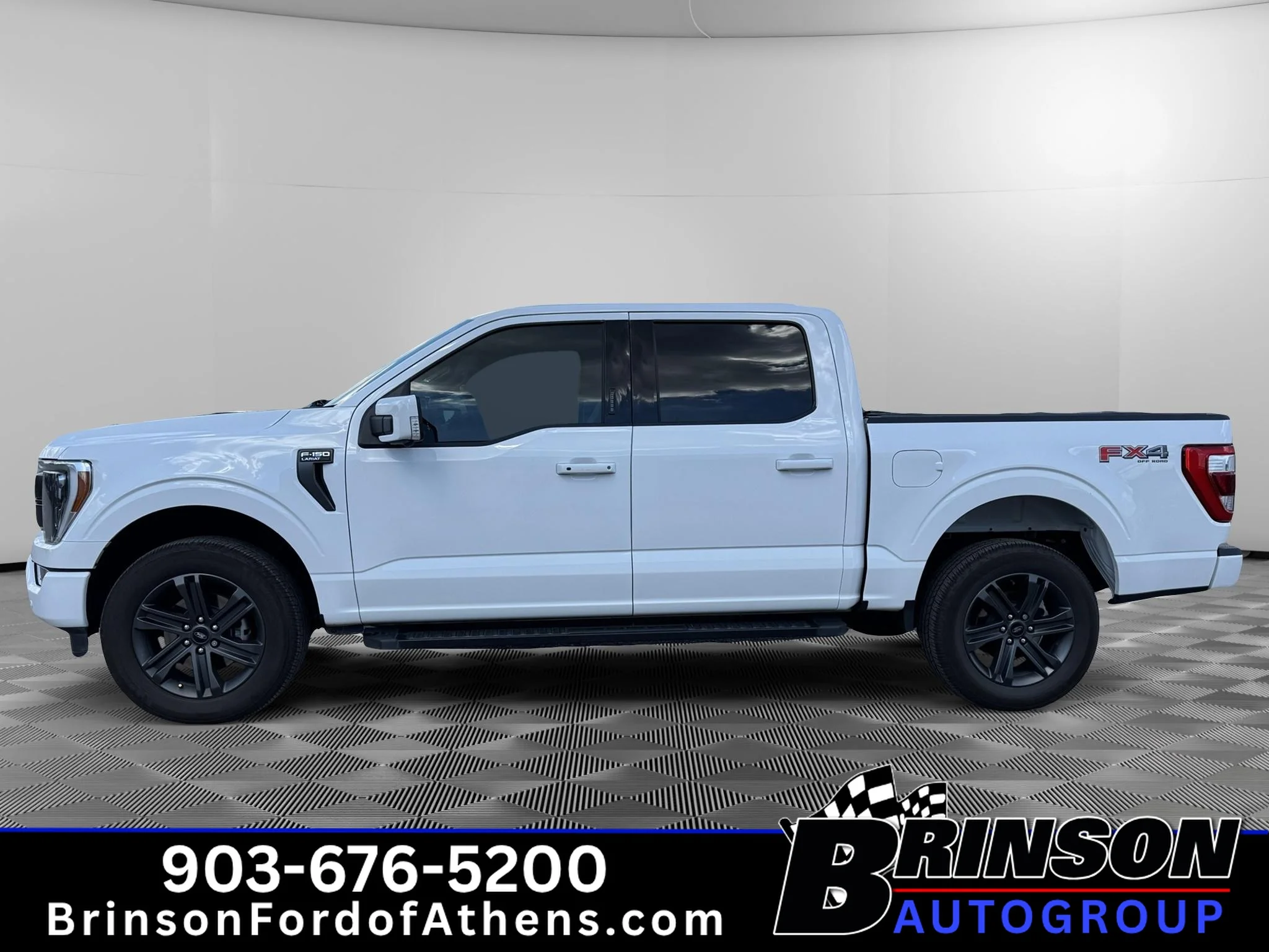 Certified Used 2023 Oxford White Ford LARIAT image 8