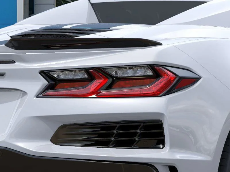 Used 2025 Arctic White Chevrolet 1LZ image 11