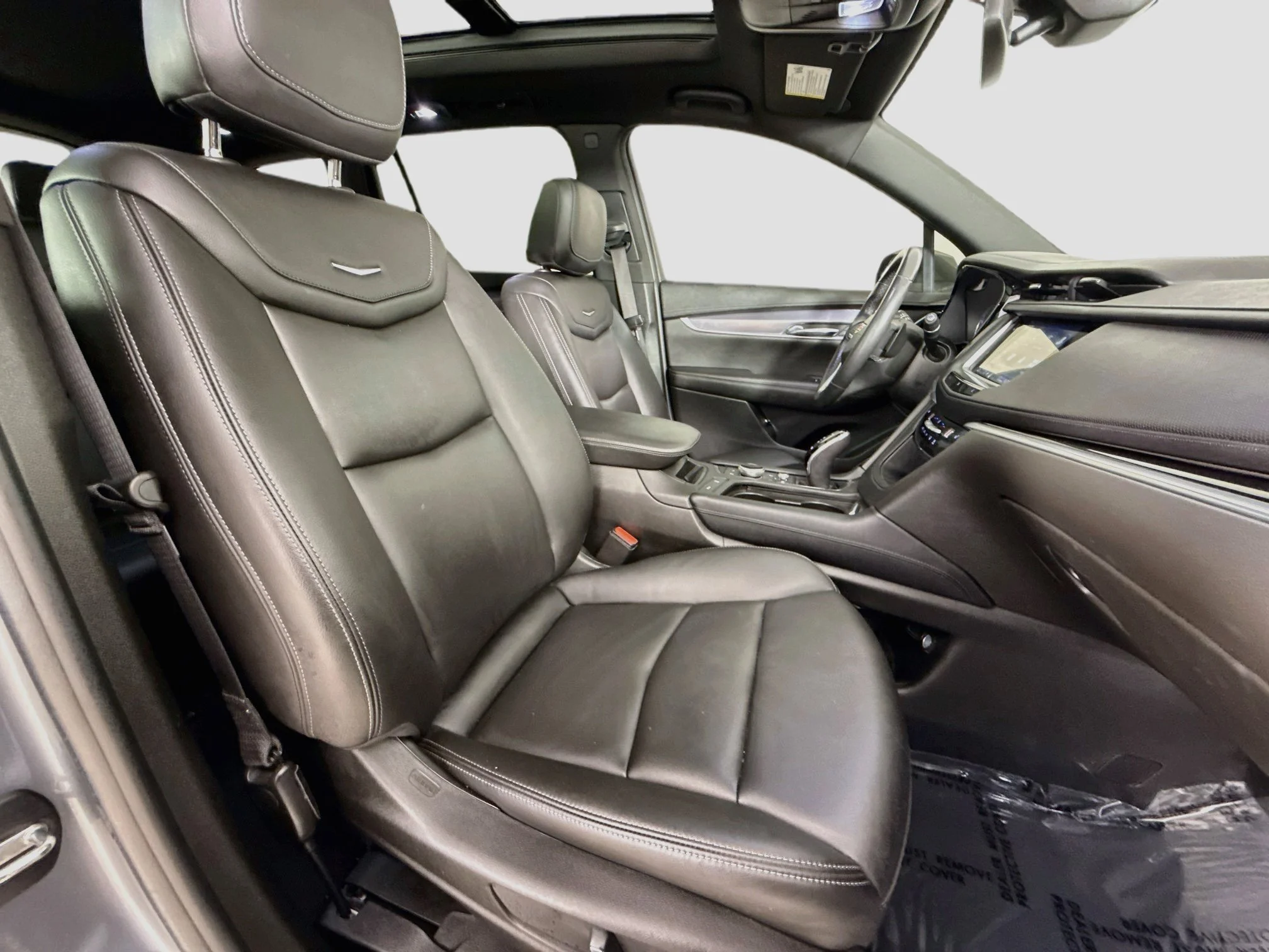 Used 2021 SATIN STEEL METALLIC Cadillac Luxury image 31