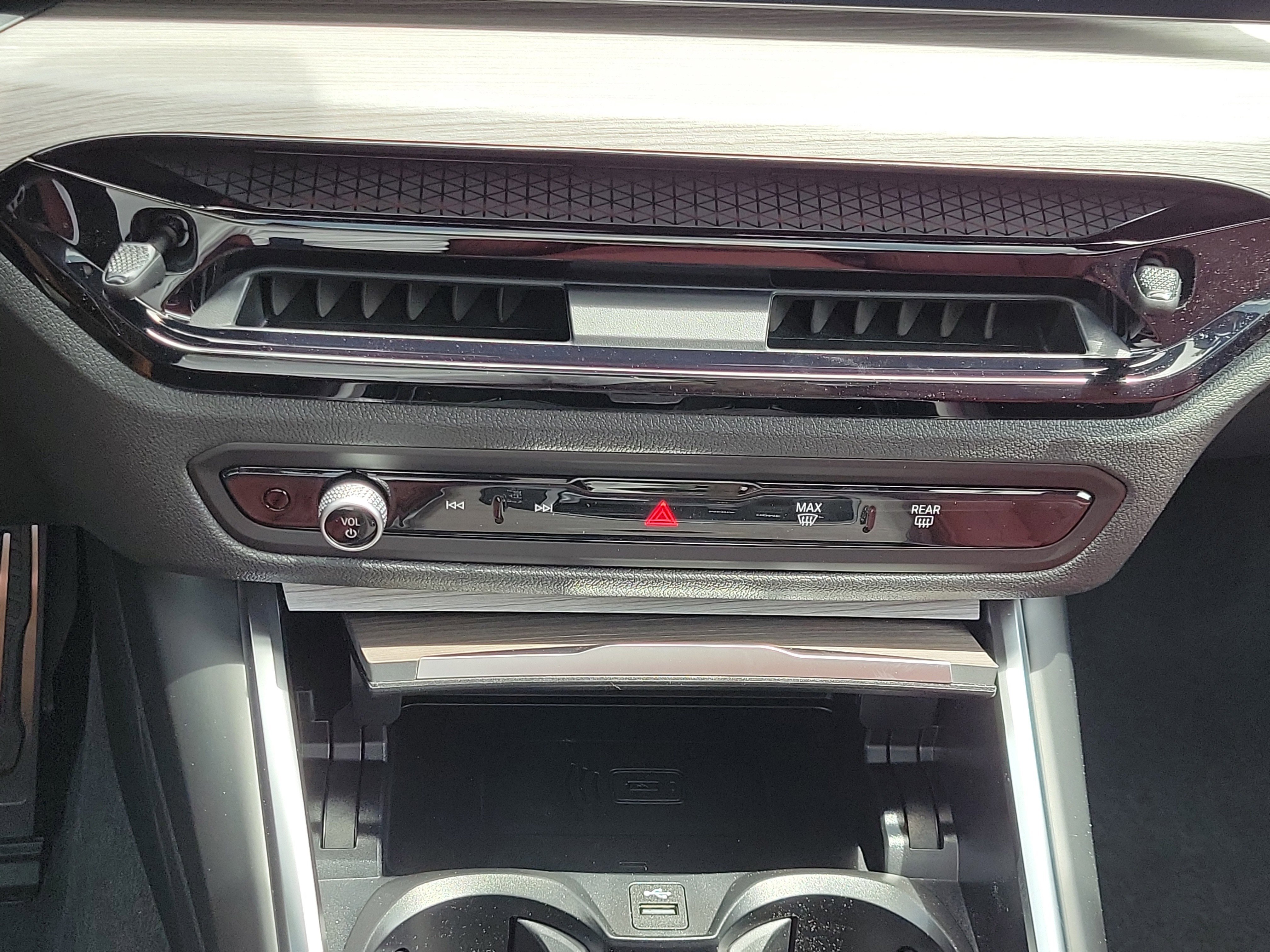 New 2026 Dravit Grey Metallic BMW 330i image 29