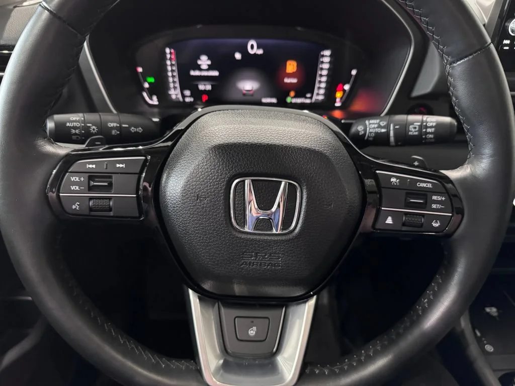 Used 2025 Black Honda Elite image 15