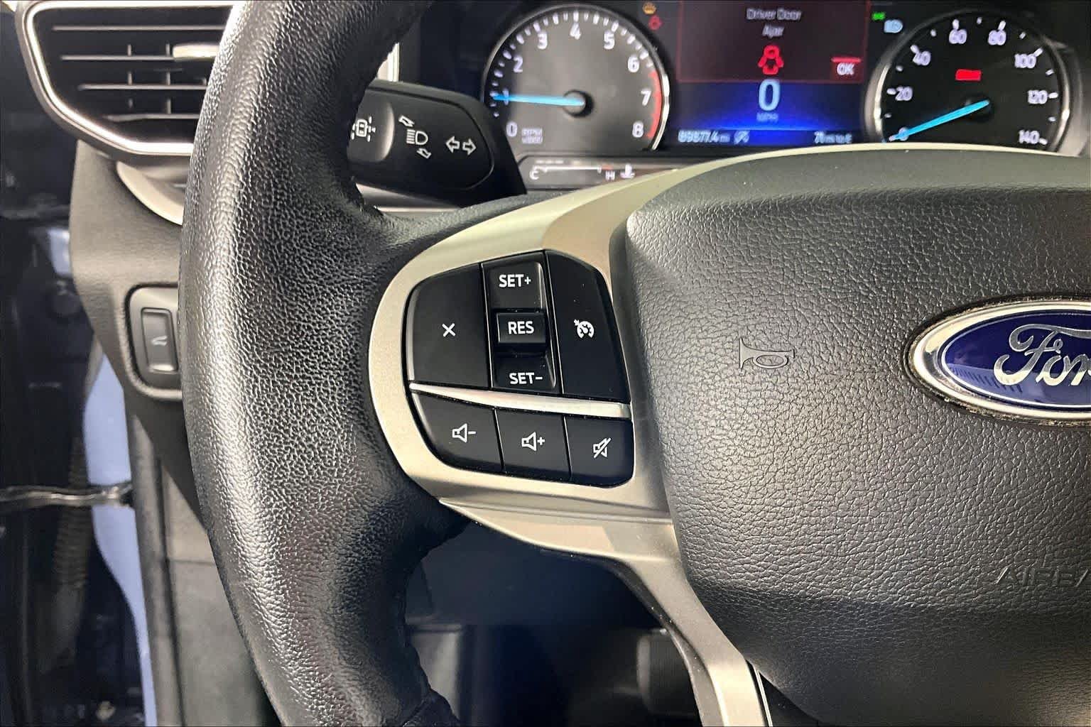 Used 2021 Infinite Blue Metallic Tinted Clearcoat Ford XLT image 22