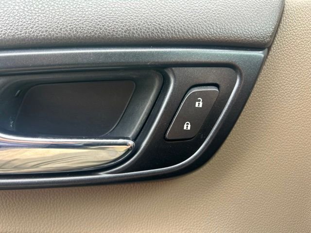 Used 2015 Black Chevrolet LT image 17