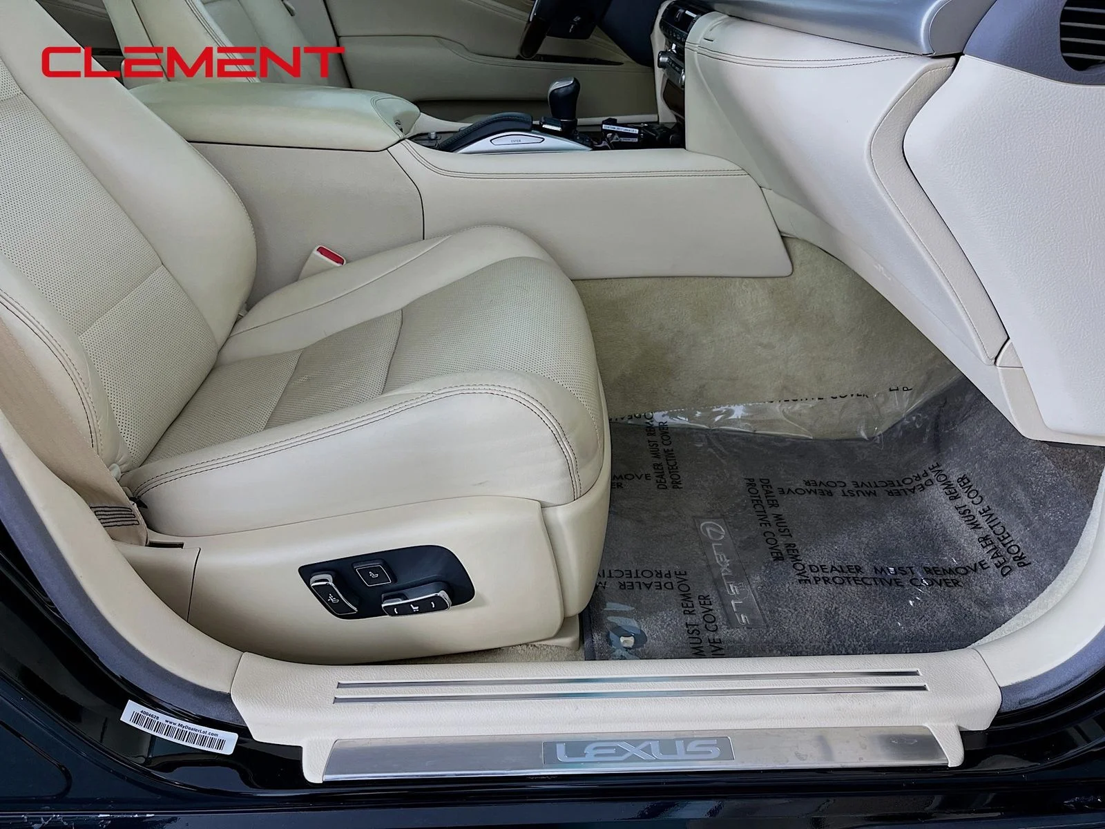 Used 2017 Black Lexus 460 image 36