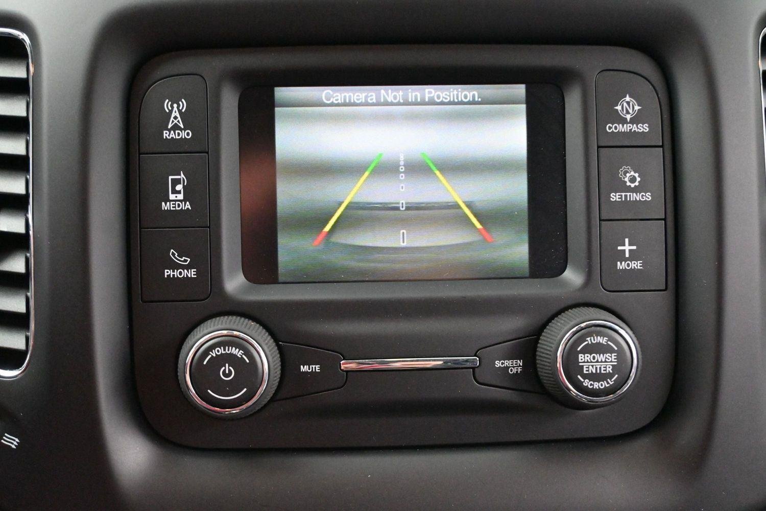 Used 2018 Diamond Black Crystal Pearlcoat Jeep Latitude image 20