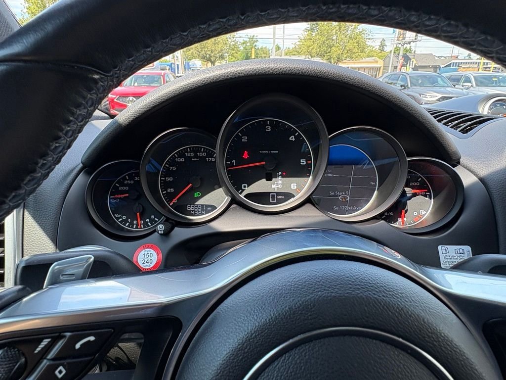 Used 2015 Black Porsche Diesel image 18