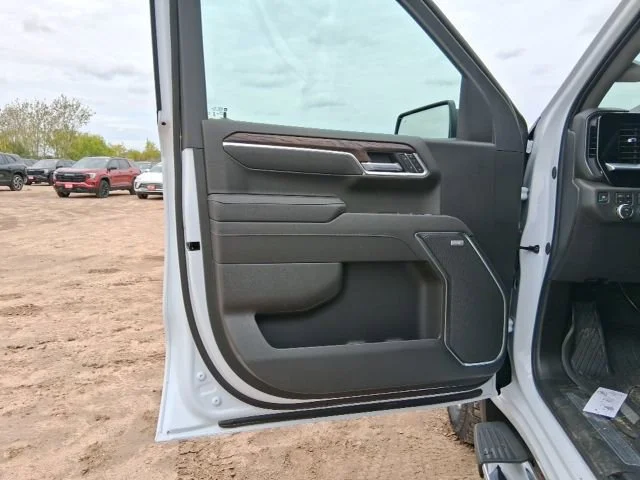 2026 GMC Sierra 1500 SLT - Photo 13