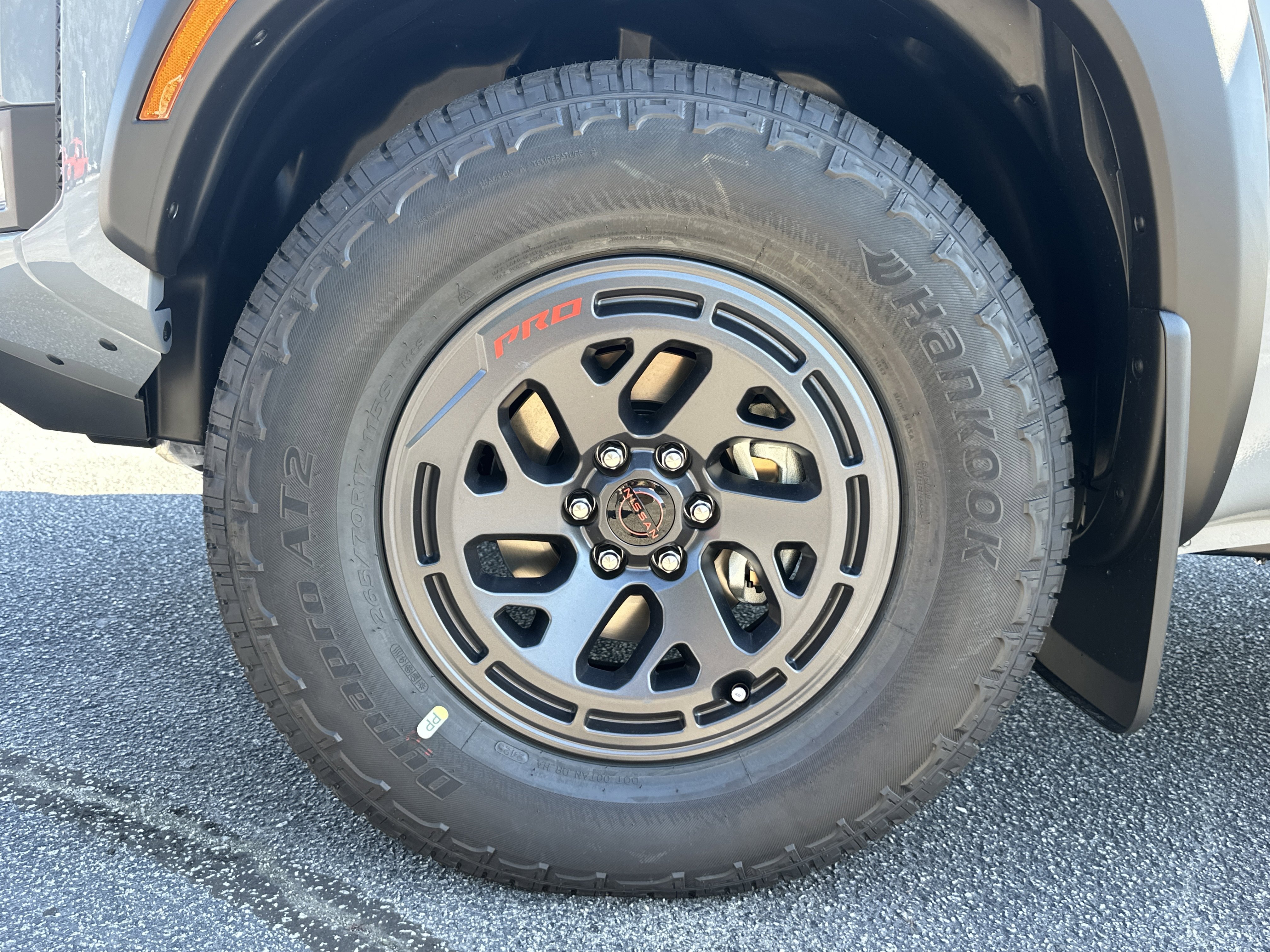 2025 Nissan Frontier PRO-4X - Photo 12