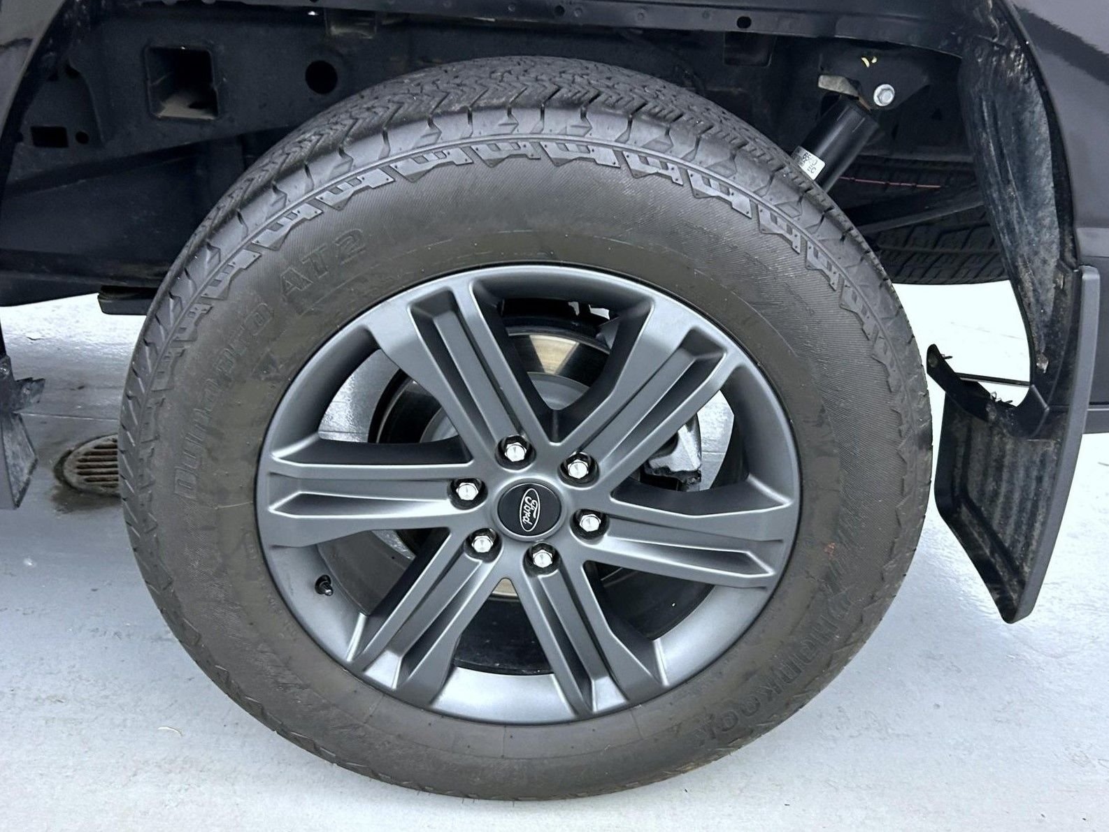 Used 2023 Agate Black Metallic Ford Lariat image 23