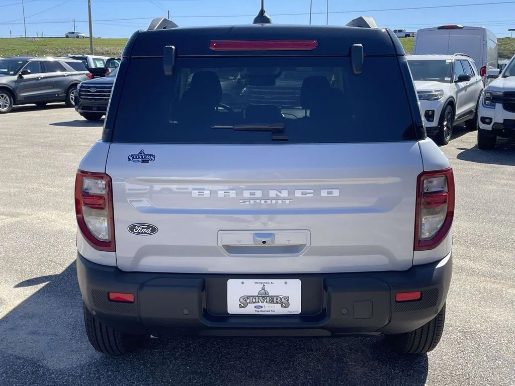 New 2026 White Ford Outer Banks image 4