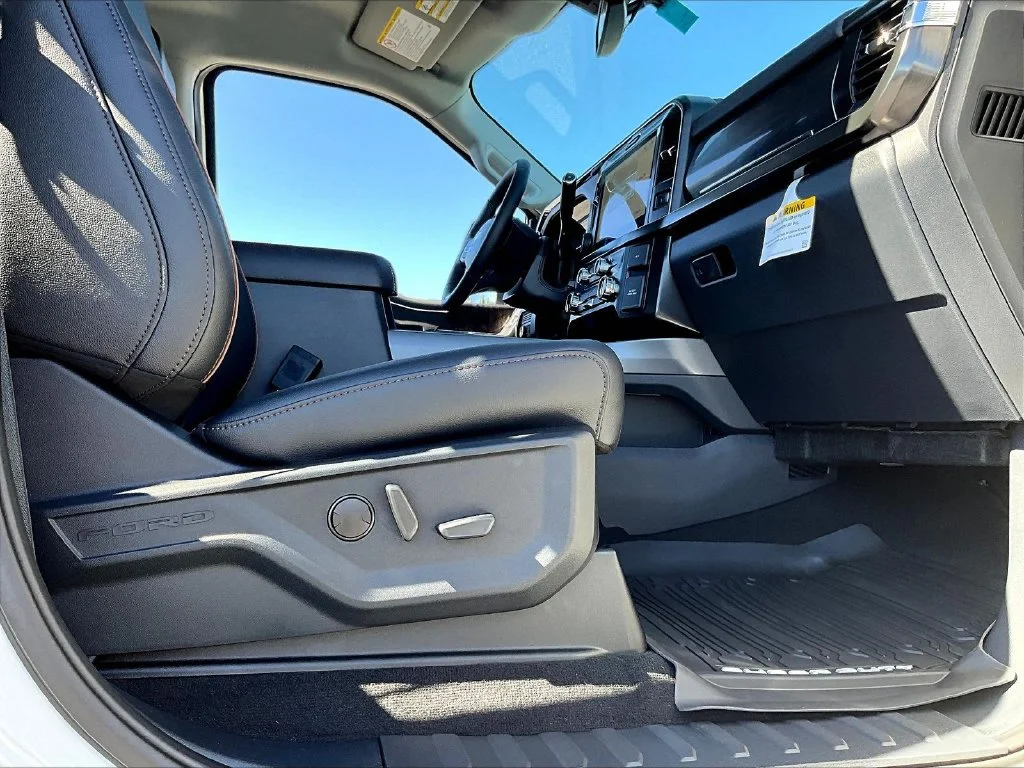 New 2027 White Ford Lariat image 12