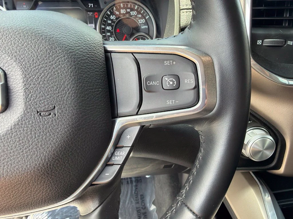 Used 2022 White Ram Laramie image 18